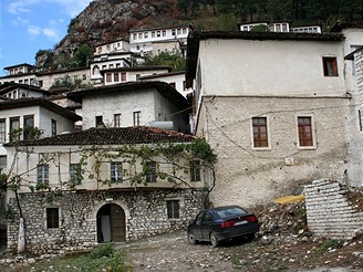 Albnie, Berat