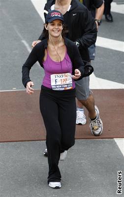 Hereka Katie Holmesov bela maraton v New Yorku (4. listopadu 2007)