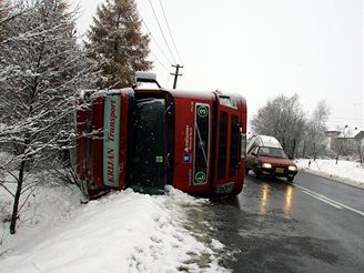 nehoda v Oechov, uprchl bek (14.11. 2007)