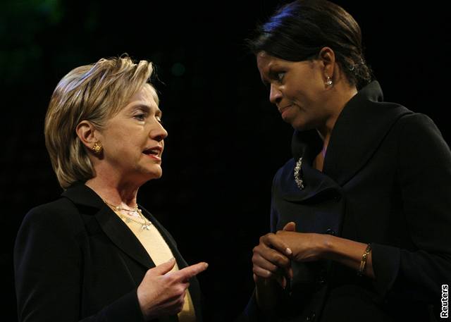 Hillary Clintonová s Michelle Obamovou 