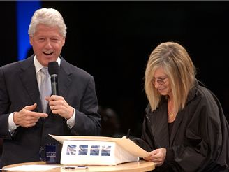 Bill Clinton a Barbra Streisandov