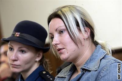 Soud rozhodl, e Alena Kolaíková  u dostala nkolik ancí a nevyuila je. Proto jí uloil nepodmínný trest.