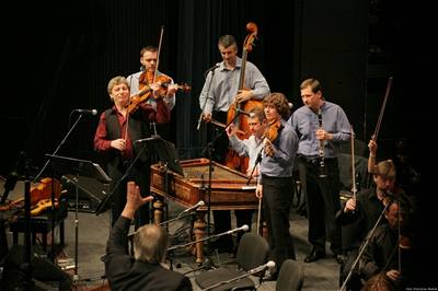 Hradian & Filharmonie Brno: Chvní