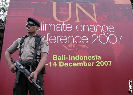 Indonéská konference dospla k závru, jak si zase potlachat o klimatu.