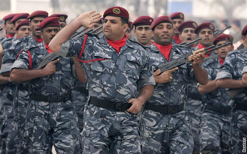 Basru budou ode dneního dne hlídat hlavn irácké bezpenostní sloky.