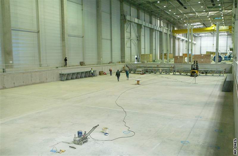 Továrna v Noovicích se pomalu chystá rozjet výrobu pevodovek, bude je dodávat i do iliny.