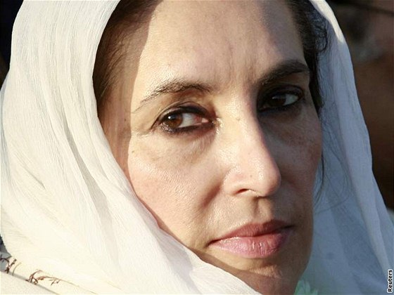 Vláda u od poátku tvrdila, e Bhuttová zemela na následky tkého poranní hlavy