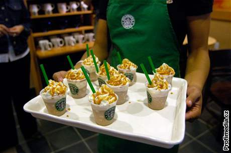 Starbucks oteve svou první kavárnu v esku na konci ledna. Stát bude v historickém centru Prahy.