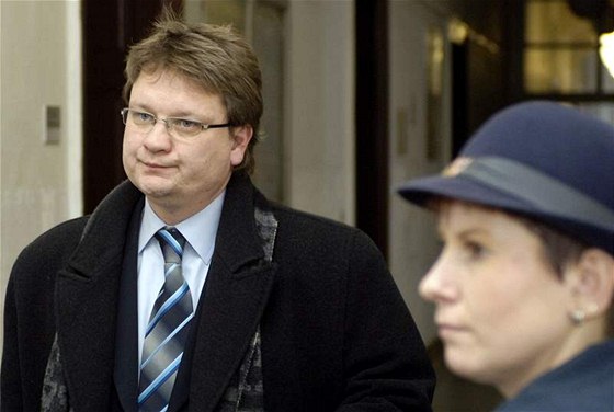 Exposlanec za ODS Vladimír Doleal u soudu