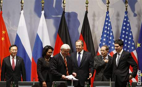Podle éfa nmecké diplomacie Steinmeiera (vpopedí) budou jednání jet pokraovat.