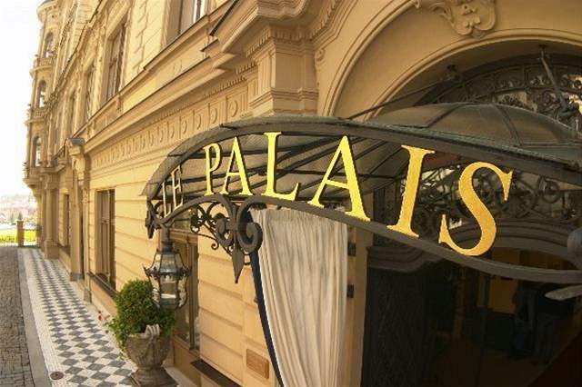 Praský hotel Le Palais skonil v anket o nejluxusnjí hotel svta na pátém míst.
