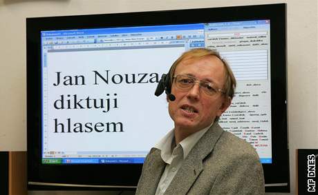 Profesor Jan Nouza, vedoucí projektu "Diktuji hlasem"