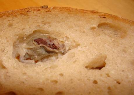 Místem posledního odpoinku hlodavce byl pecen chleba z Bestu.