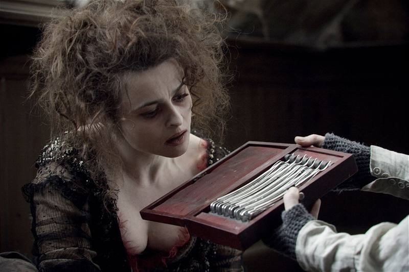 Helena Bonham Carterová ve filmu Sweeney Todd: ábelský holi z Fleet Street...