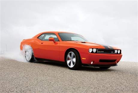 Oivená ikona Dodge Challenger bude stát 20 tisíc dolar, tedy asi 330 tisíc korun.
