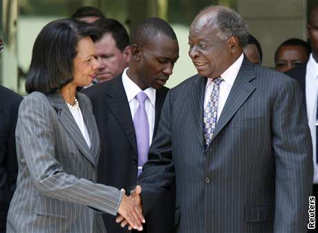 Riceová se v Nairobi setkala s prezidentem Kibakim. Ten doufal, e se nepokoje asem utlumí, ale zatím tomu nic nenasvduje