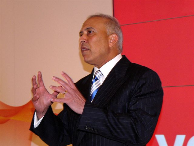 Arun Sarin, generální editel (CEO) Vodafone Group Inc.