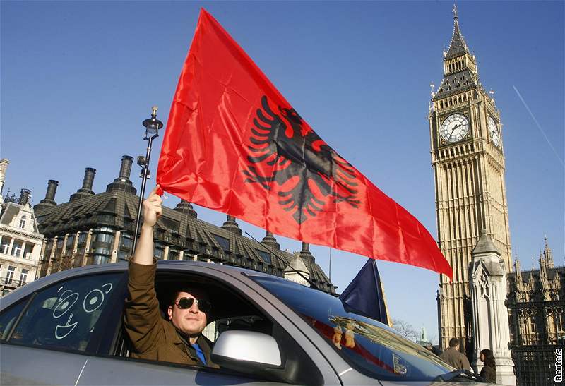 Londýn. I tady slavili kosovtí Albánci nezávislost.