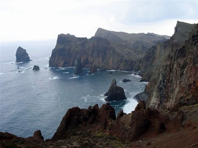 Madeira nabízí skvlou dovolenou pro milovníky pích túr a divoké pírody.