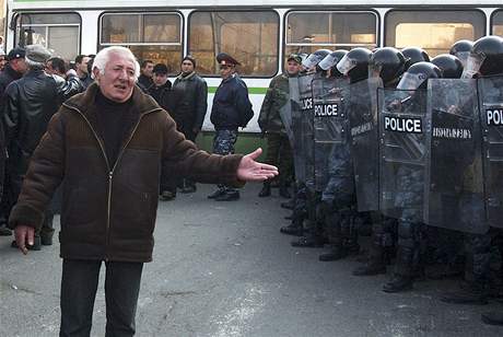 Protest opozice v Jerevanu, 1. bezna 2008