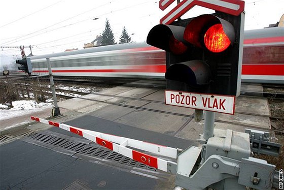 elezniái se pipojí ke stávce. Nepojede ani metro a nkteré autobusy. Ilustraní foto