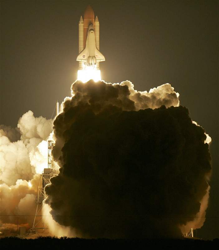 Start raketoplánu Endeavour (11. bezna 2008)
