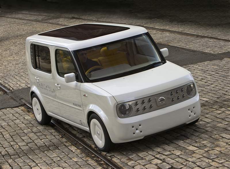 Nissan Denki Cube