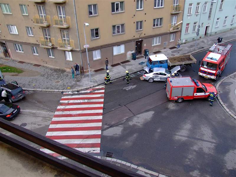 Nehoda v ulici Vojtova a Polní