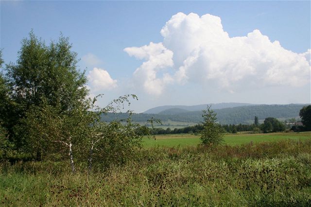 Kostnice je v ermné turistickou atrakcí na kadém kroku.