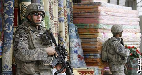 Iráané se u za rok obejdou bez velké ásti naich voják, míní prezident USA Obama. Ilustraní foto