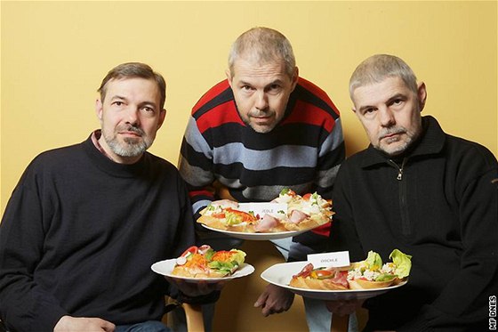 Trio Bratí Eben tvoí Marek, Krytof a David. Zatím poslední album kapely nese název Chlebíky.