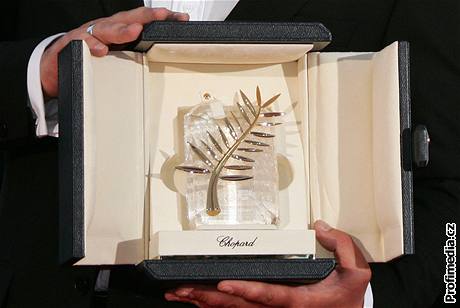 Cannes - hlavní festivalová cena Zlatá palma