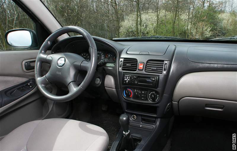 Nissan Almera 1.5