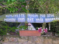 Humorné průpovídky v areálu cykloranče U zlomené šlapky