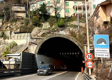 Cernobbio u jezera Como: Nejnebezpenjí tunel podle testu ADAC