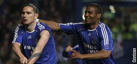 Chelsea - Liverpool, Lampard (vlevo),Malouda