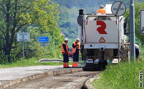 Opravy uzavou tah na Tebí. Ilustraní foto