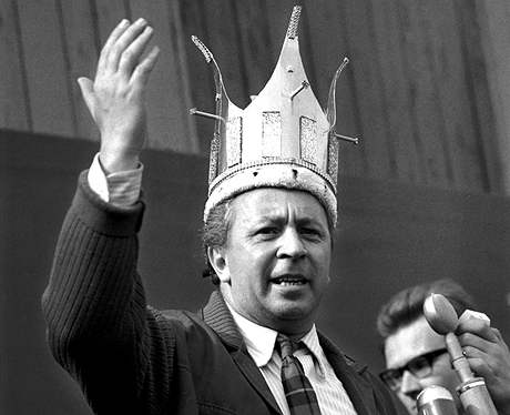 Krlem majlesu byl zvolen Miroslav Hornek; Praha 15. 5. 1968. 