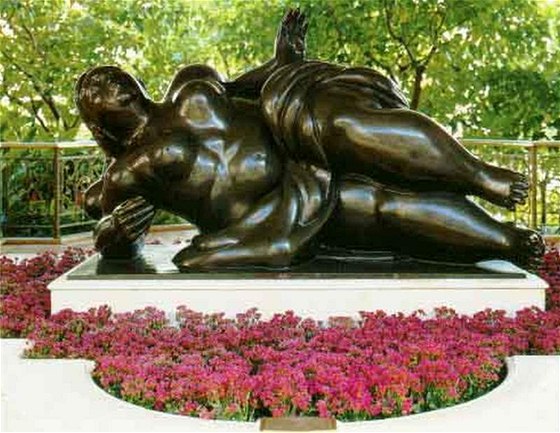 Fernando Botero: Broad Gate Venus