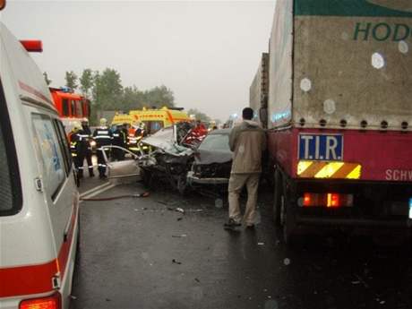 hromadn nehoda u Hukvald (21.5.2008)