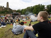 Tradiní hudební festival na hrad Okoi se letos konat nebude.