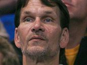 Patrick Swayze na zpase basketbalovho tmu Lakers 