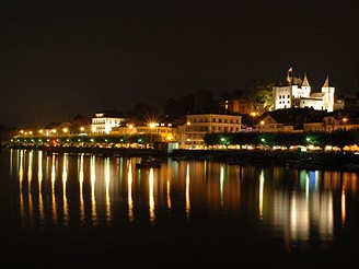 vcarsko, Nyon