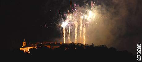 Festival ohostroj Ignis Brunensis 2008 zakonilo ohostrojov grandfinle nad hradem pilberk