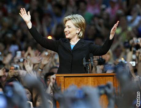 Senátorka Hillary Clintonová vera vystoupila na podporu Baracka Obamy na Florid. Dnes podpoí Obamu v nevadském Las Vegas. Ilustraní foto.