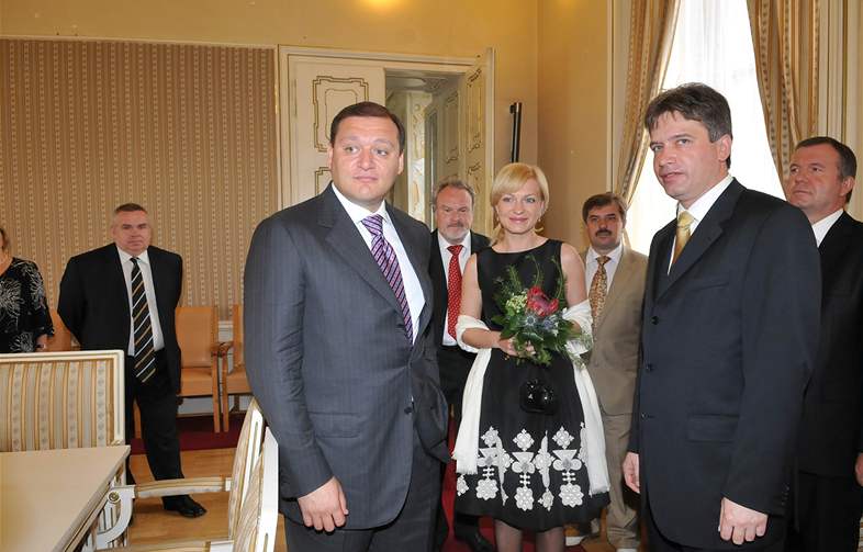 Brnnský primátor Onderka (vpravo) se starostou ukrajinského Charkova Mykhaylo Dobkinem