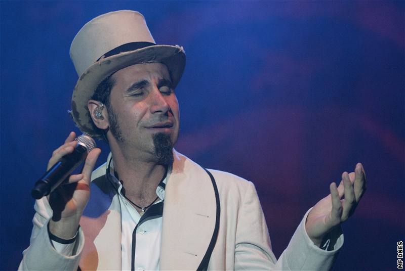 Serj Tankian vystoupí 24. íjna ve Velkém sále praské Lucerny.