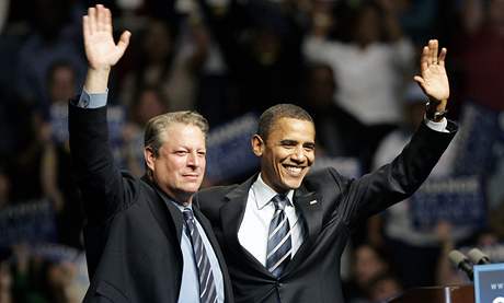Al Gore s demokratickým kandidátem na prezidenta USA Barackem Obamou