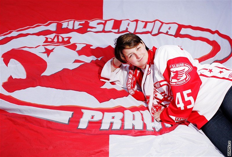 Alena Kalinová - pedsedkyn fanklubu HC Slavia Praha 