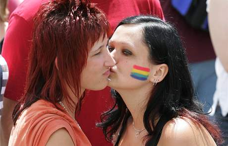 Prvod gay a lesbiek se uskutenil koncem ervna v Brn.